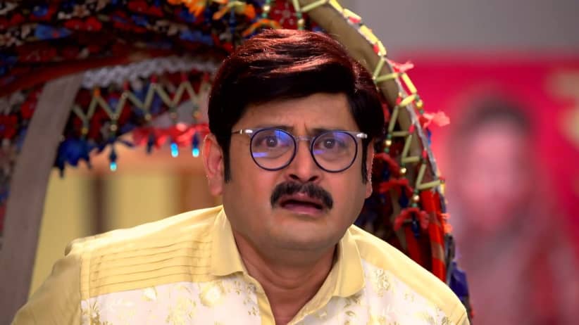 Tiwari and Vibhuti Get Whipped