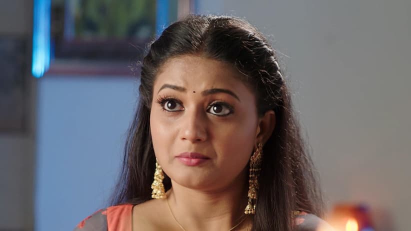 Bhanu asks for AJ’s help - Hitler Gari Pellam