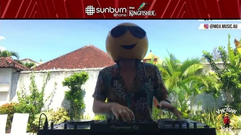 Moji - Sunburn at Home