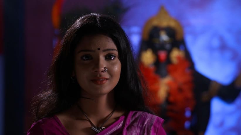 Huma learns that Drusti is hiding in the temple - Dibya Drusti
