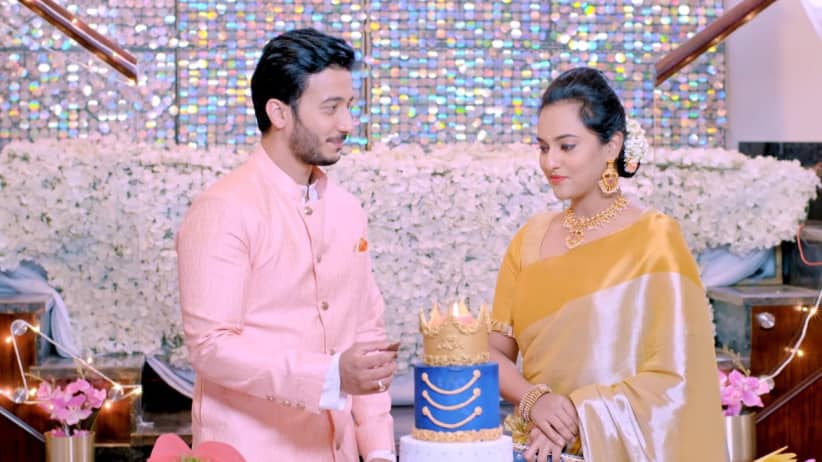 Karthik's birthday celebration - Sathya