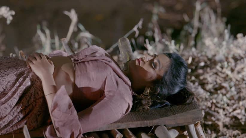 Shivani gets into trouble - Naagini 2