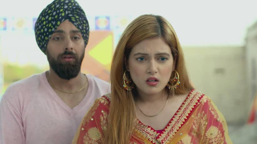 Emily agrees to teach the villagers - Vilayti Bhabhi