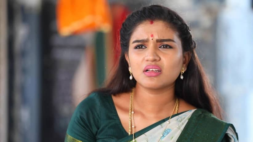 Adithya Carries Parvathy