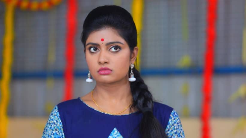 Aandal rebukes Nila - Endrendrum Punnagai