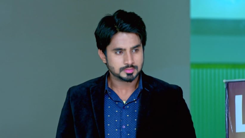 Amulya refuses to pose as Vedanth's girlfriend - Gattimela