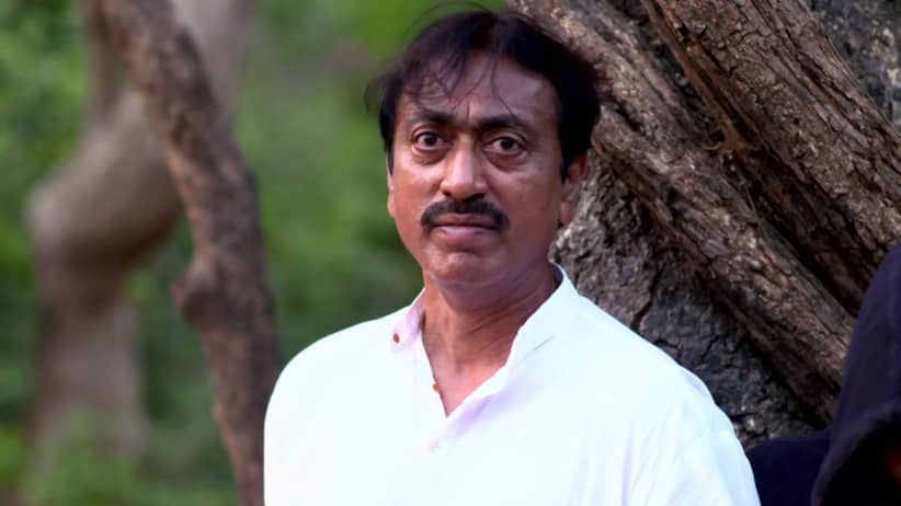 Wadkar and Dhavale's car gets into an accident - Kaay Ghadla Tya Ratri?