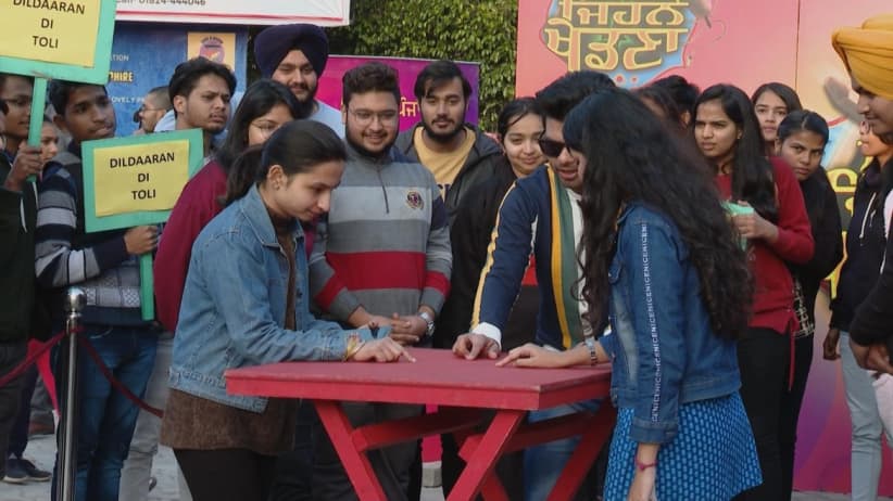 Karan at LPU, Phagwara - Aajo Jinhe Khedna