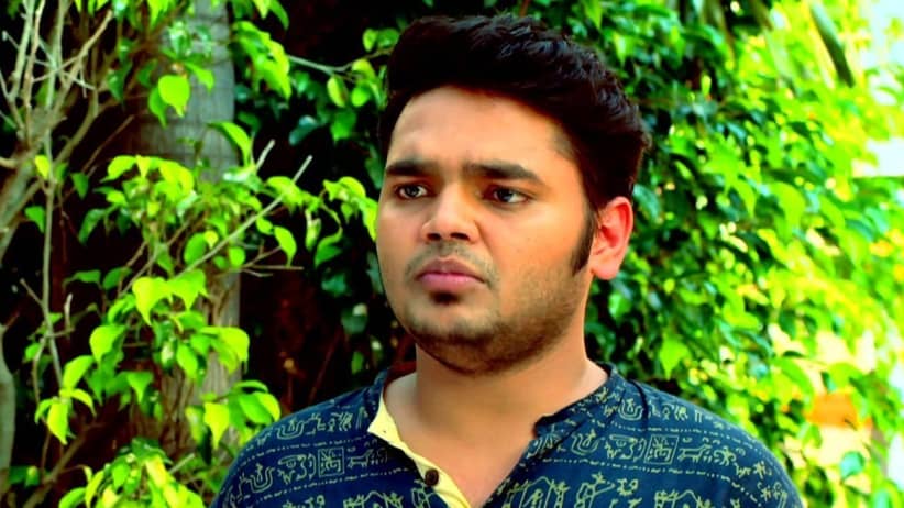 JD makes Seerat serve drinks at the party - Tera Rang Chadeya