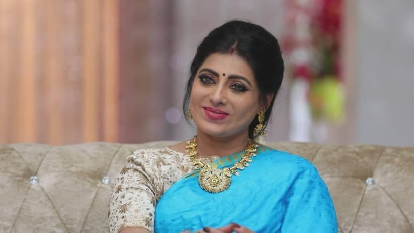 Parvathy tells the truth to Sundaram - Sembaruthi