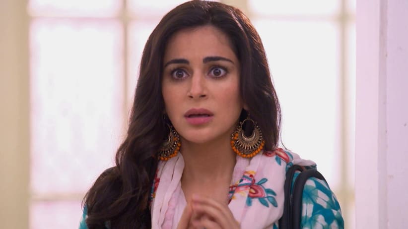 Sarala discovers a truth - Chinna Poove Mella Pesu