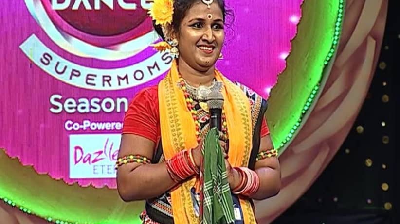 Subhashree's entertaining folk dance - DOD Super Moms S2