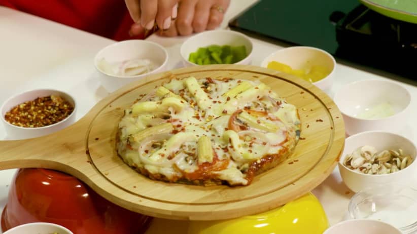 Parantha Pizza and Fruits Parfait - Swaad Aa Gaya
