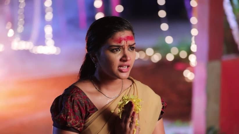 Parvathy prays to goddess Amman - Sembaruthi Highlights