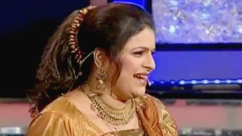 Hindi actor Ali Asgar judges the Marathi skits - Fu Bai Fu