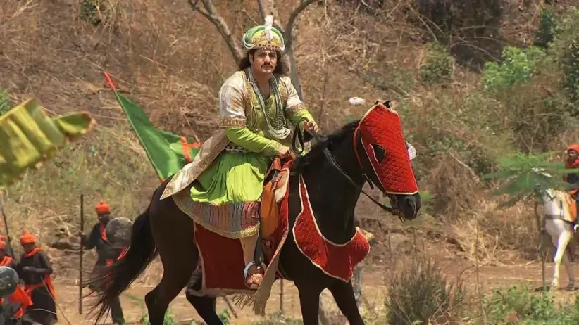 Jalal arrives at Amer in search of Jodha - Jodha Akbar