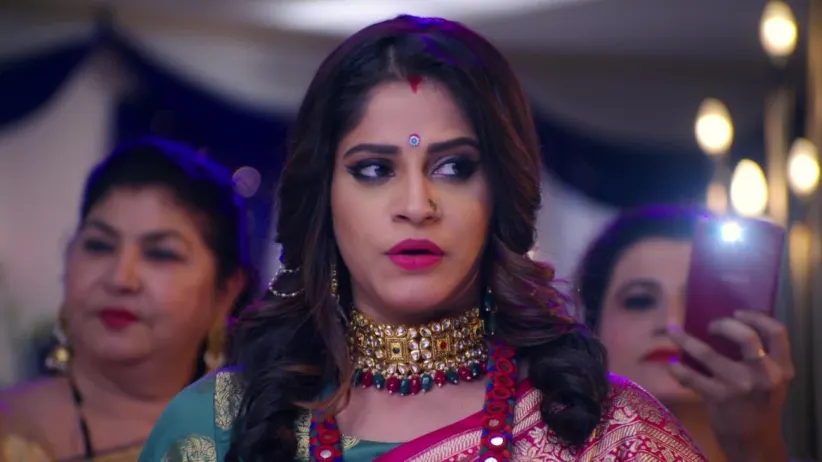 Durga agrees to help Guddan - Guddan - Tumse Na Ho Payega