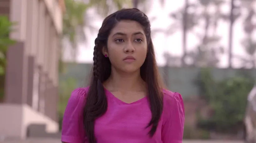 Anupriya rescues Kalyani from the villagers' wrath - Tujhse Hai Raabta