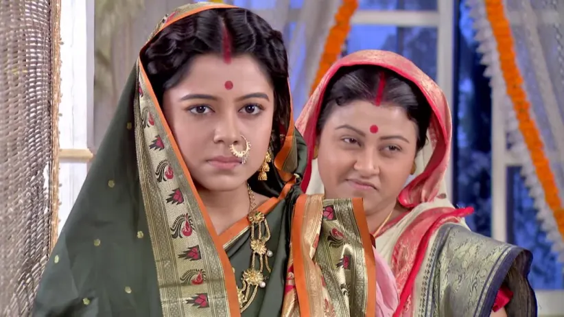 Padma hurts Karuna - Rani Rashmoni Highlights