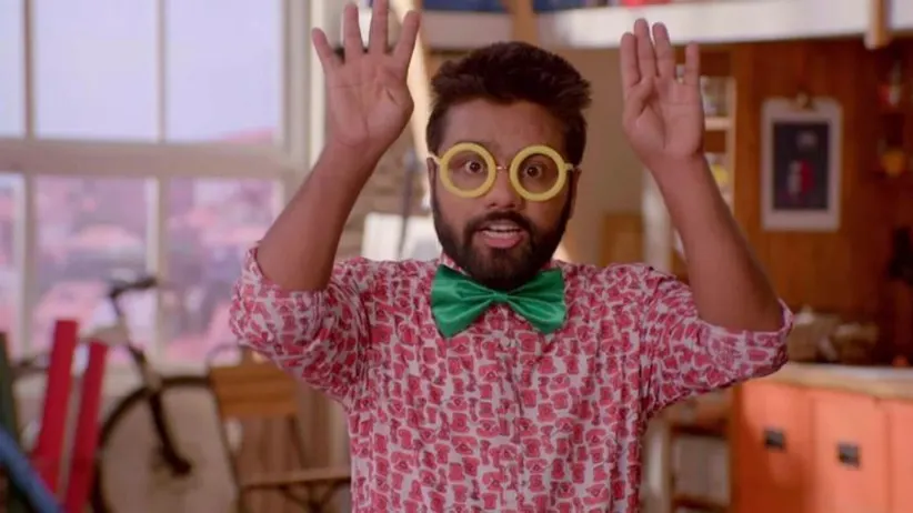 Shoe box shadow play & finger puppet