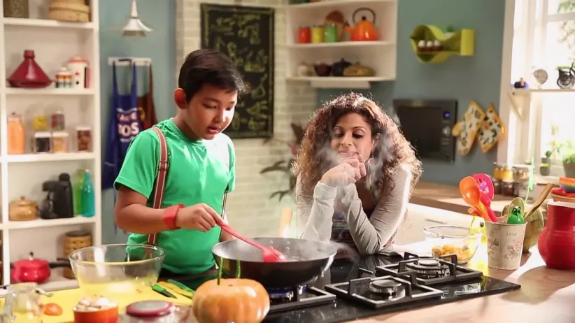 Monster Feast Brain Masala and Honey Noodles in Chocolate Cup