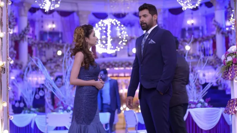 Will King discover Abhi and Pragya’s truth? - Kumkum Bhagya Highlights