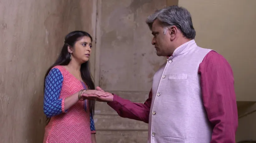 Isha makes a promise to Jhende – Tula Phate Re Highlights