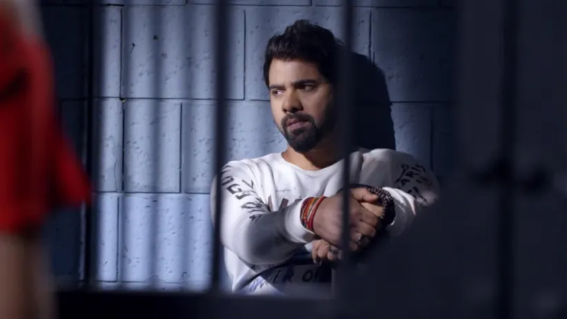 Pragya lambasts Abhi and Purab - Kumkum Bhagya