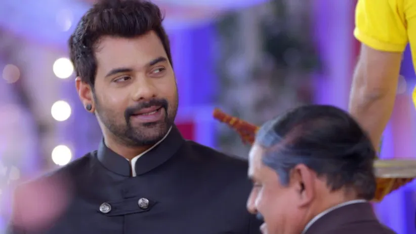 Abhi plans to marry Pragya secretly- Kumkum Bhagya Highlights