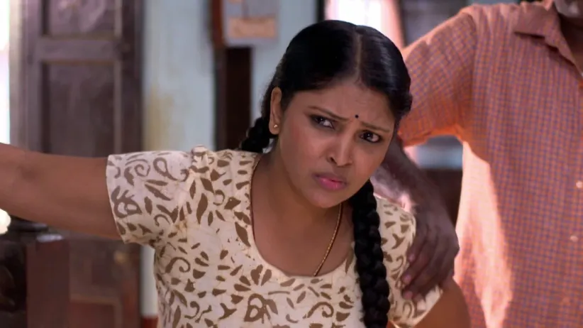 Vacchi abuses Anna - Ratris Khel Chale 2