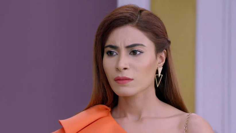 Monisha tricks Sofia - Kundali Bhagya