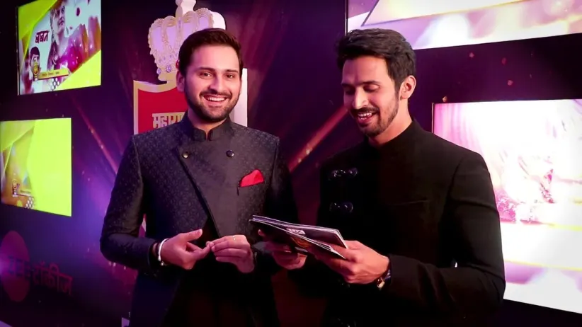 What will Siddharth do if Mitali finds him on Tinder? - Maharashtracha Favourite Kon? - Red Carpet