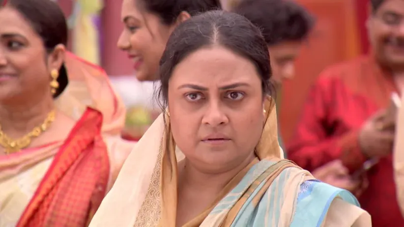 Shukla is worried about Nayan - Trinayani