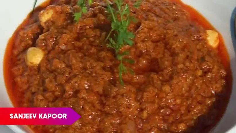 Yellow Chilli Dip by Sanjeev Kapoor - Khana Khazana