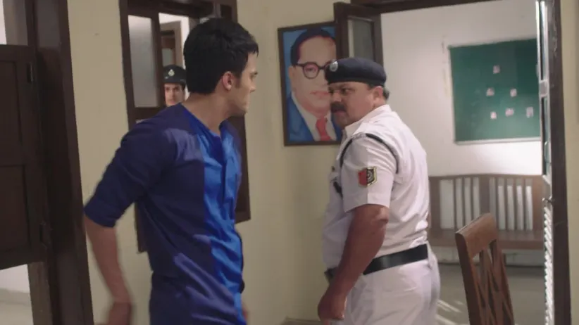 Ridoy misbehaves with the police - Yeh Teri Galiyan Highlights