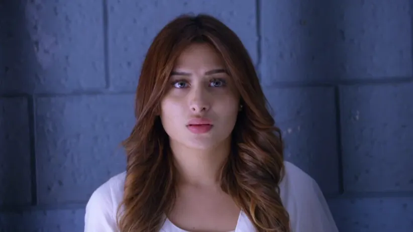 Monisha escapes from the prison - Kundali Bhagya