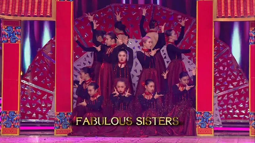 Fabulous Performance by Fabulous sisters - Zee Cine Awards 2019 Highlights