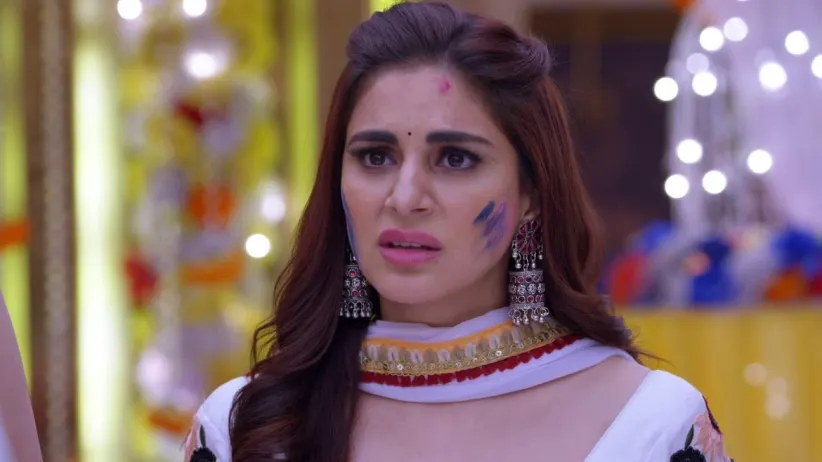 The police inform Rishabh and Preeta about Monisha escaping from the jail - Kundali Bhagya
