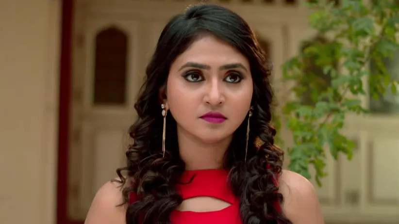 Vedanth's car dashes into Vikrant - Gattimela