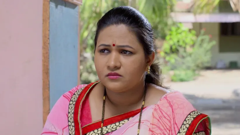 Pushpa feels sad about Jayashree and Bhaiyya's decision - Lagira Zhala Jee