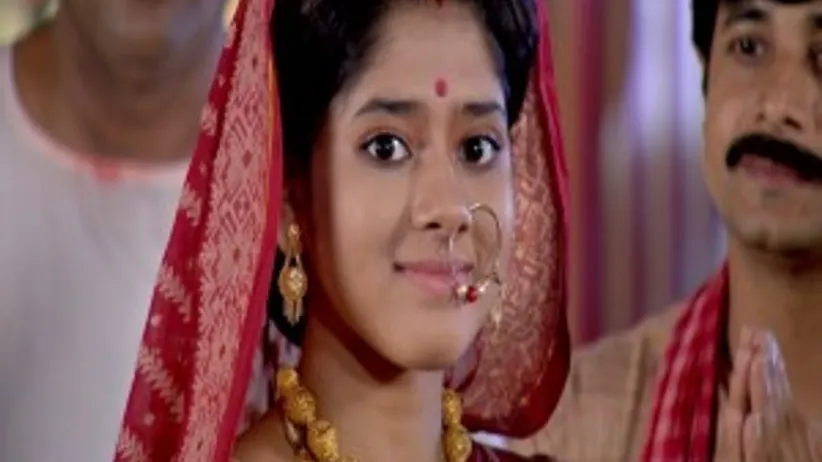 Rani and Gangaram face each other - Rani Rashmoni