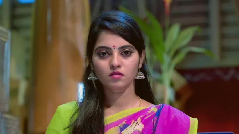Vedanth declines Amulya's request - Gattimela