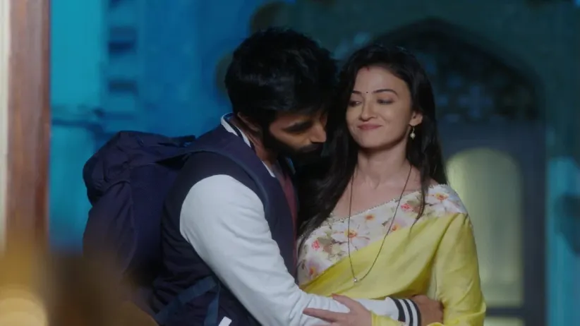 Sahil meets Vedika - Aap ke Aa Jane Se Highlights
