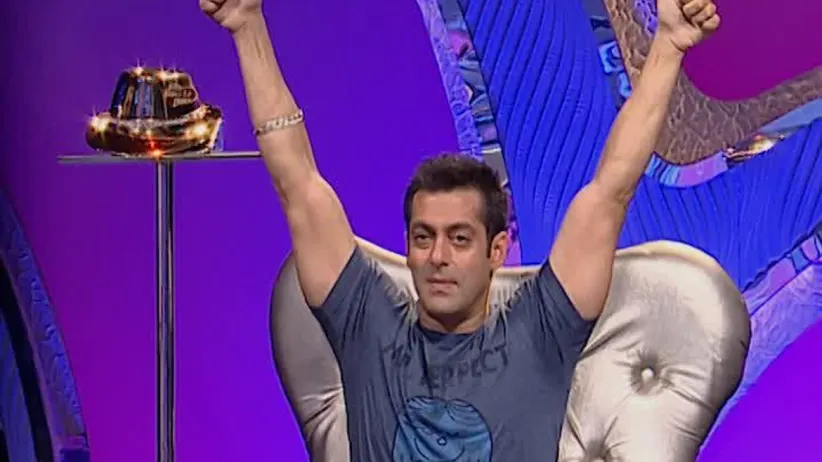 Salman Khan enjoying the performances - Ep11, Dance India Dance, Season 2