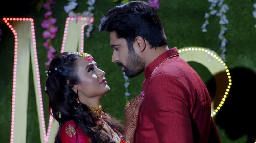 Madhav and Vaidehi's dance performance - Main Bhi Ardhangini Highlights