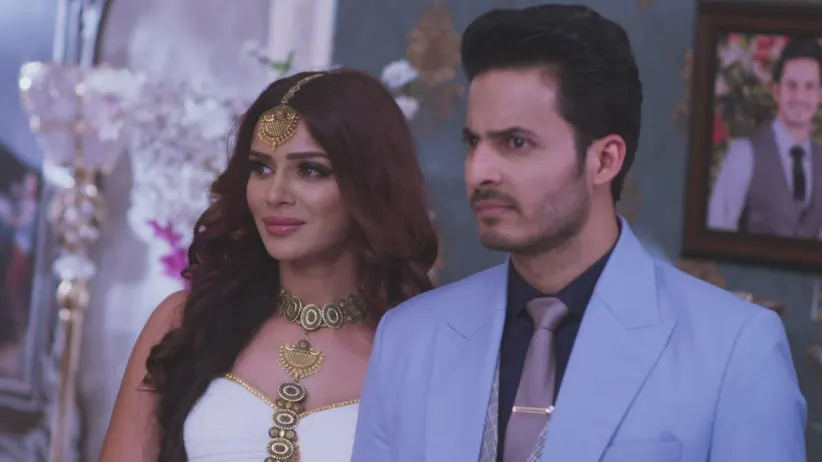 Akarsh decides to marry Saptarupa-Daayan