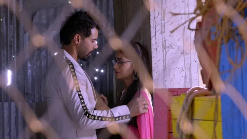 The construction site collapses-Kumkum Bhagya