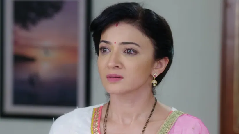 Avantika hits Shashi with a lamp - Aapke Aa Jane Se