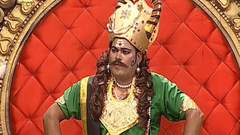 Jamaraj punishes a bull from Cuttack - Jamapuri Re Mr.Nonsense