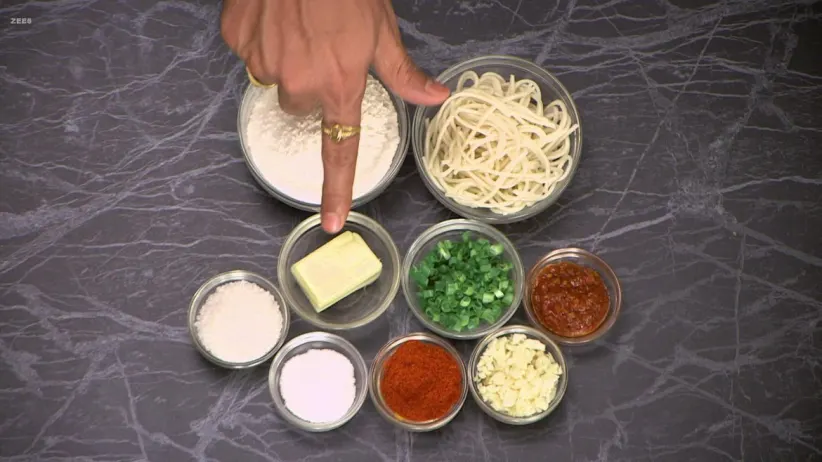 Ashwini Verdikar's delightful treat - Aamhi Saare Khavayye